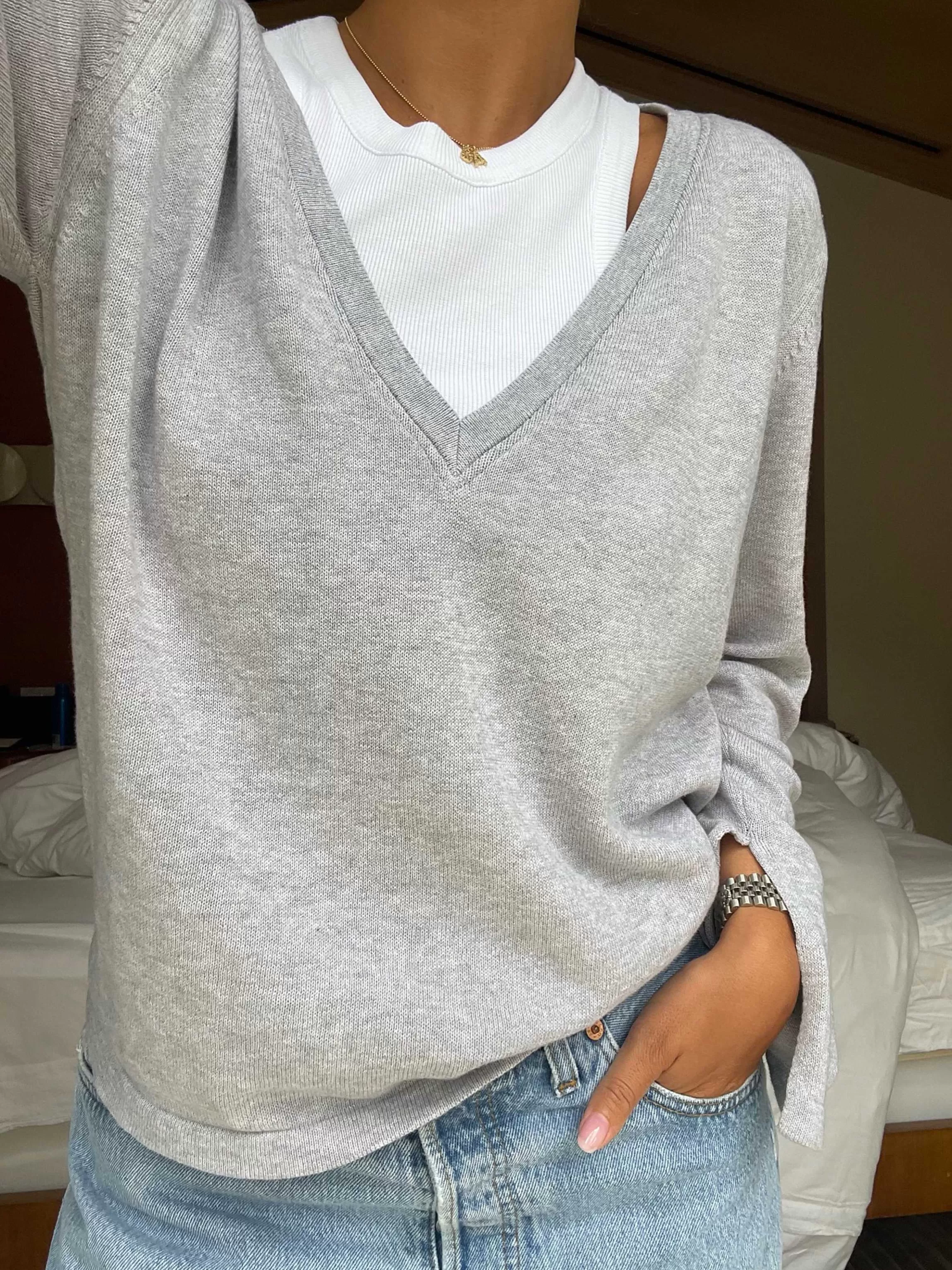 Tops*Djerf Avenue Remake Getaway V-Neck Top Grey Melange